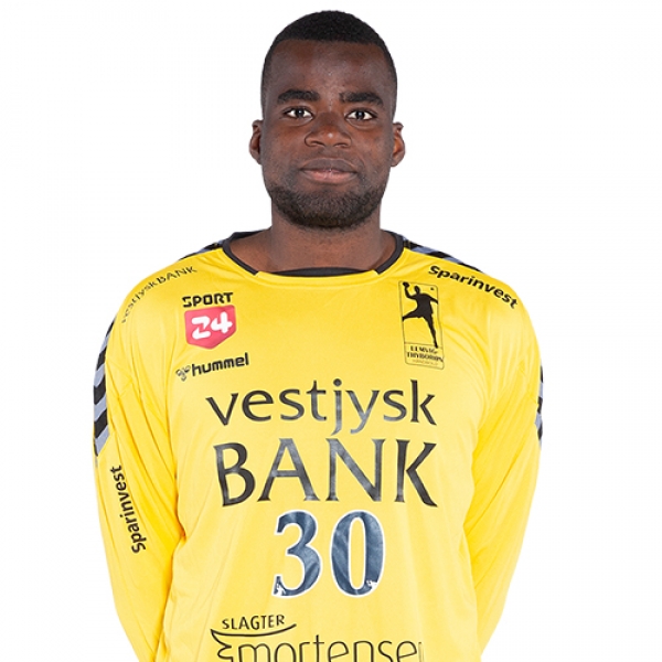 Shadrach  Amie Nsoni