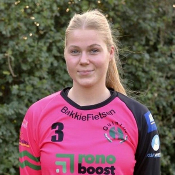 Kari Van der Staak