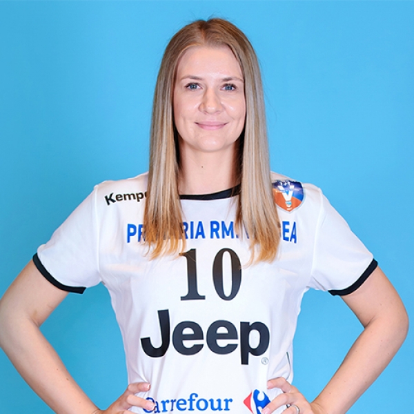 Andreea  Adespii Molnar